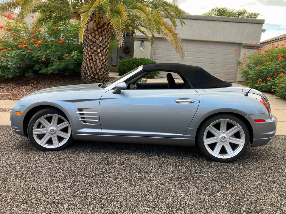 2005 Chrysler Crossfire - Image 4 of 31