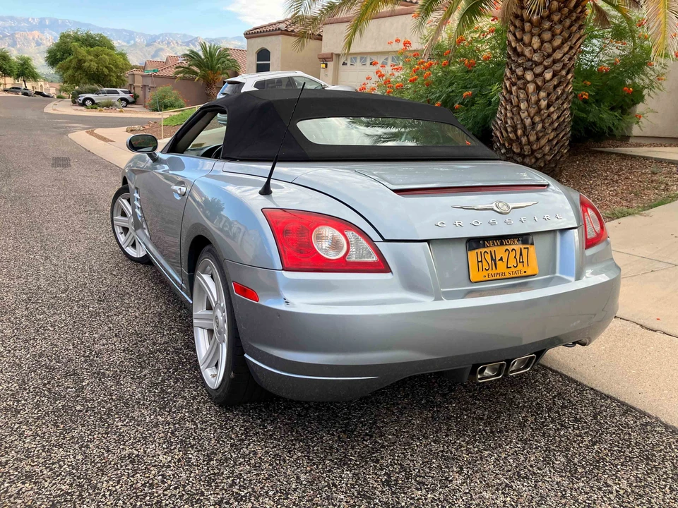 2005 Chrysler Crossfire - Image 6 of 31