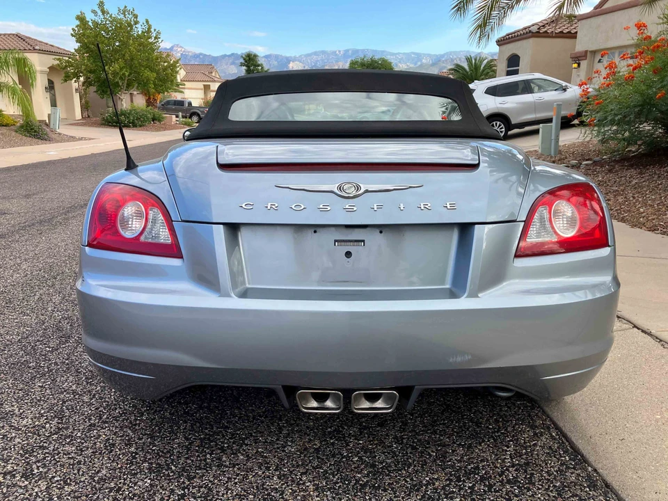 2005 Chrysler Crossfire - Image 7 of 31