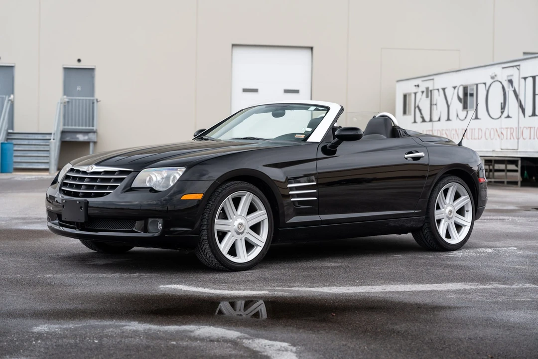 2005 Chrysler Crossfire - Image 2 of 31