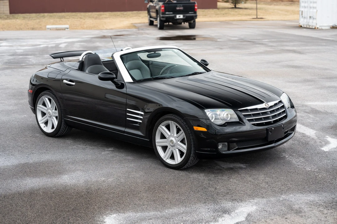 2005 Chrysler Crossfire - Image 14 of 31