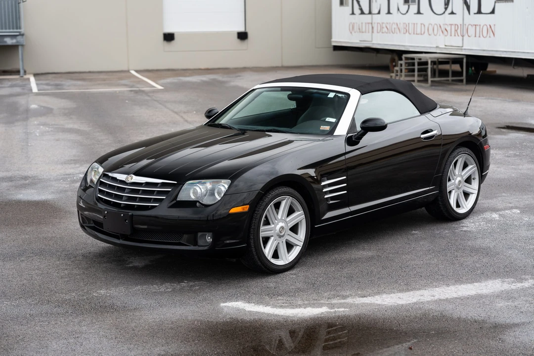 2005 Chrysler Crossfire - Image 18 of 31
