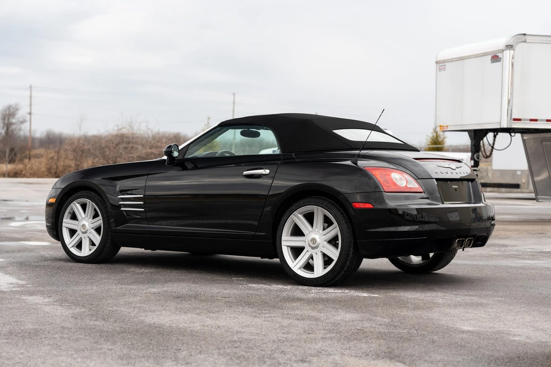 2005 Chrysler Crossfire - Image 22 of 31