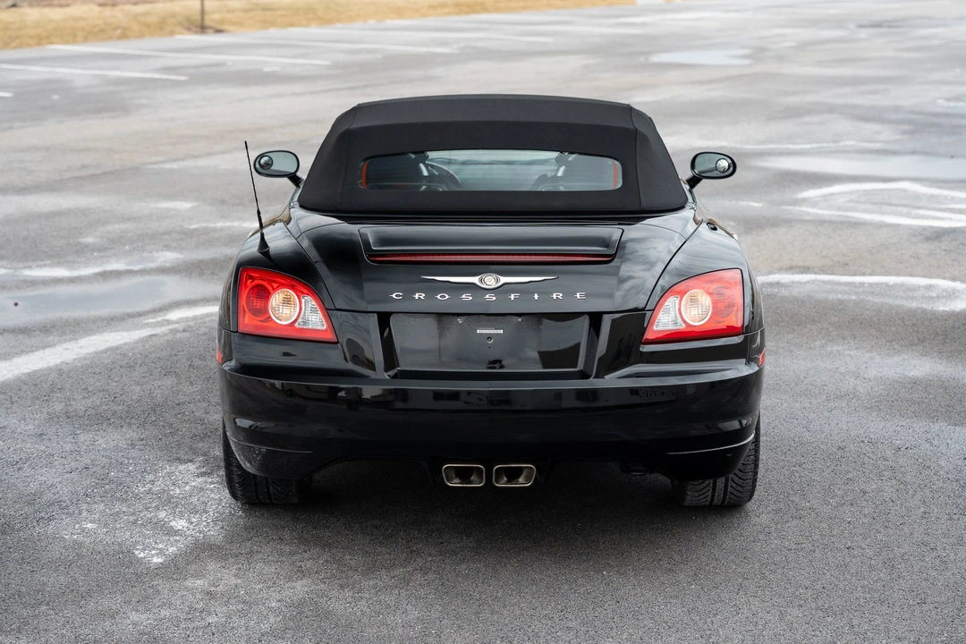 2005 Chrysler Crossfire - Image 27 of 31
