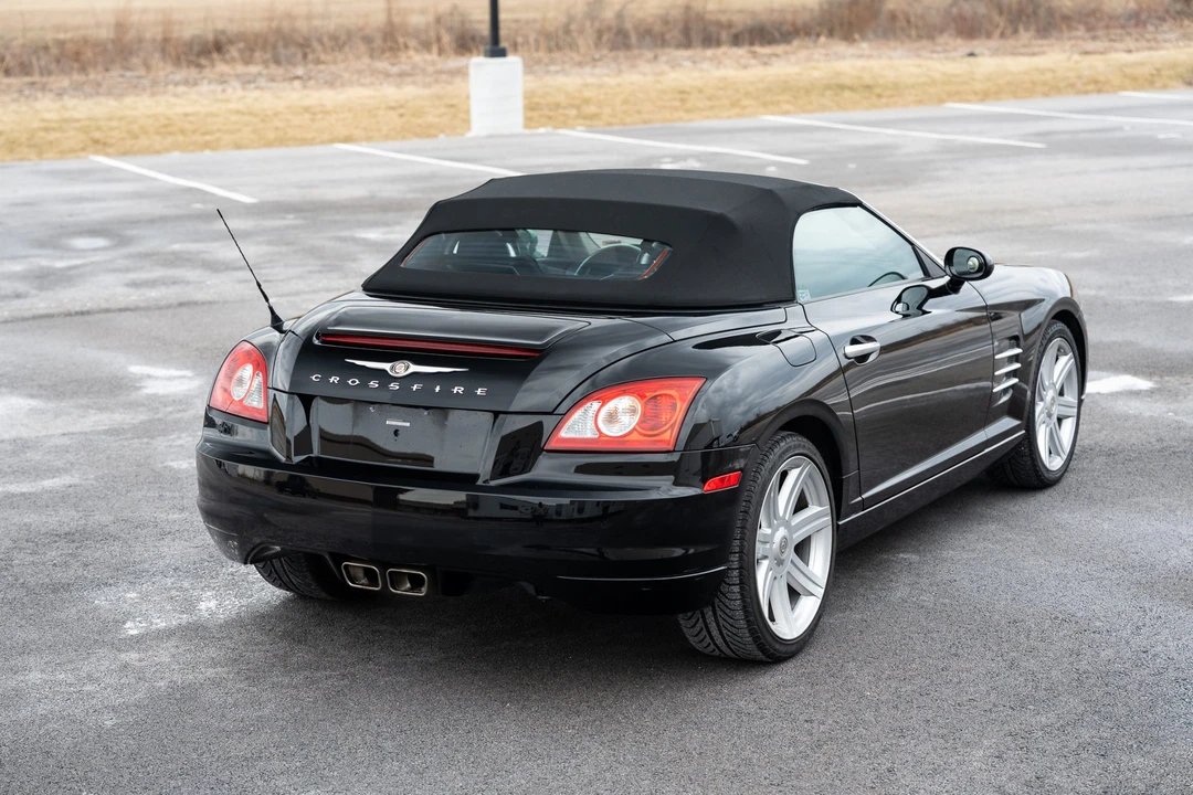 2005 Chrysler Crossfire - Image 29 of 31