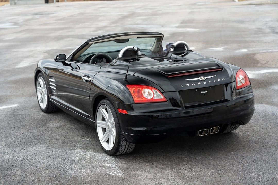 2005 Chrysler Crossfire - Image 8 of 31