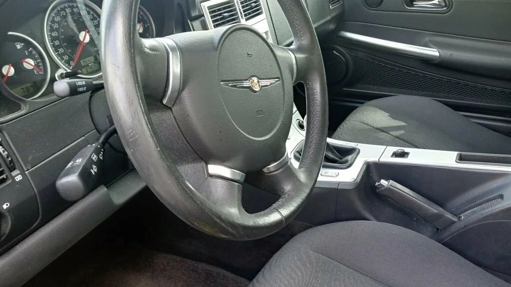 2005 Chrysler Crossfire - Image 3 of 13