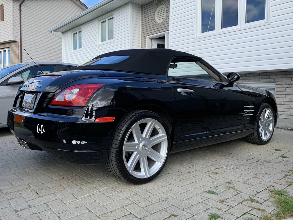 2005 Chrysler Crossfire - Image 23 of 31