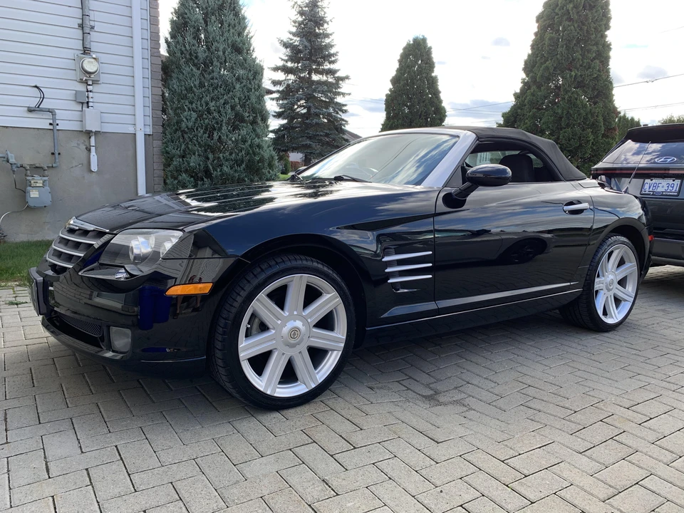 2005 Chrysler Crossfire - Image 10 of 31