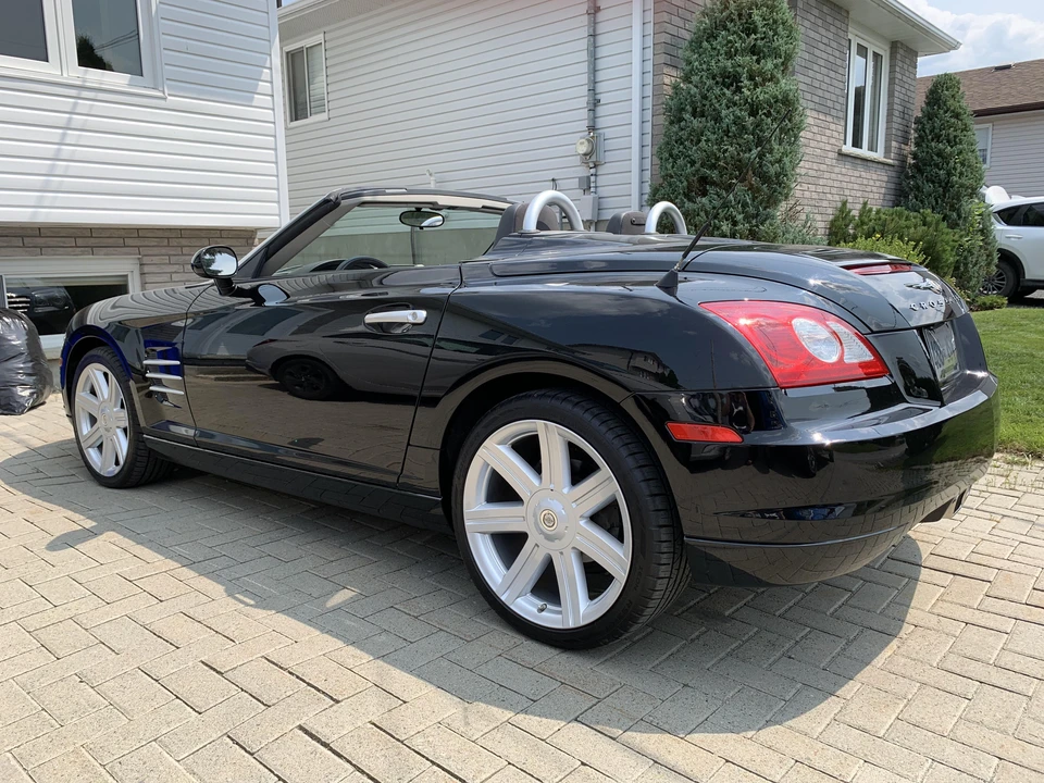 2005 Chrysler Crossfire - Image 14 of 31