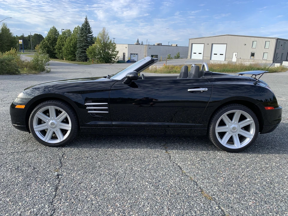2005 Chrysler Crossfire - Image 13 of 31
