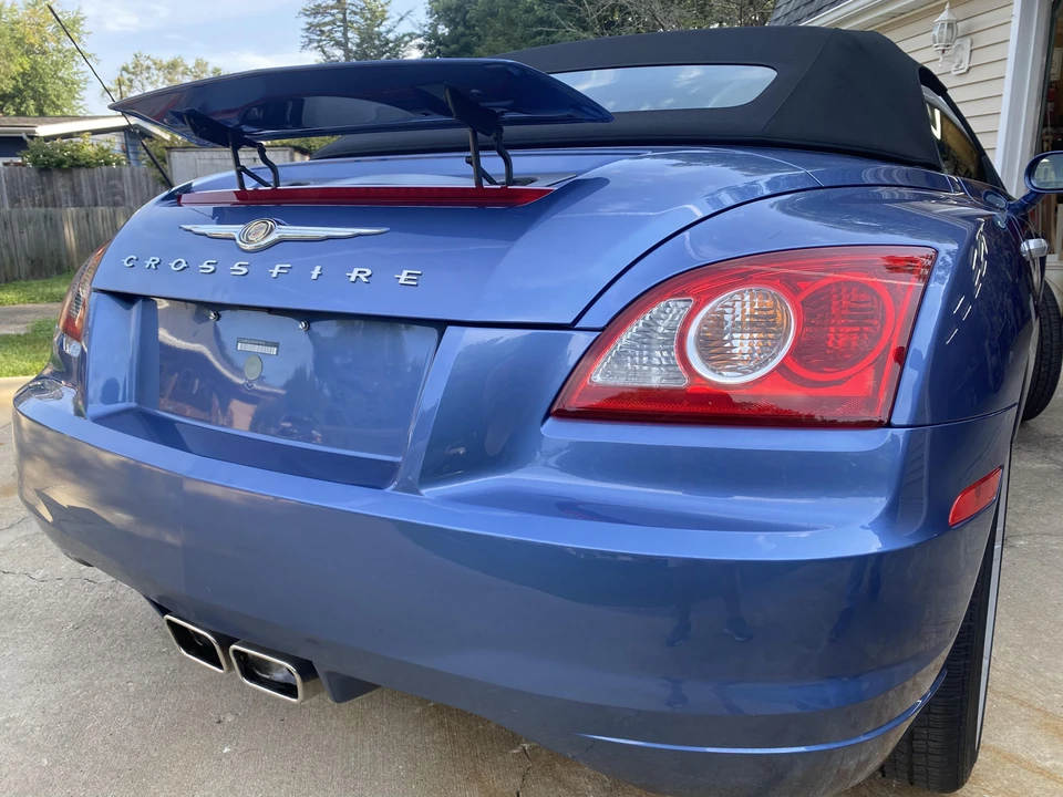 2005 Chrysler Crossfire - Image 15 of 31