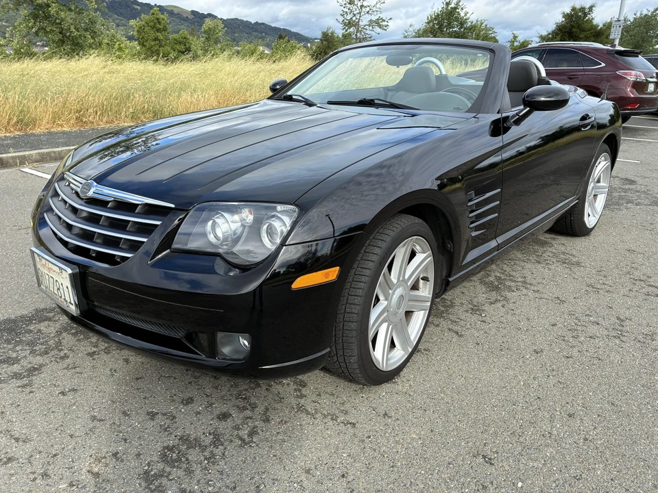 2005 Chrysler Crossfire - Image 3 of 31