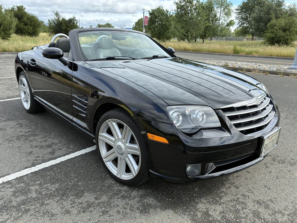 2005 Chrysler Crossfire - Image 6 of 31