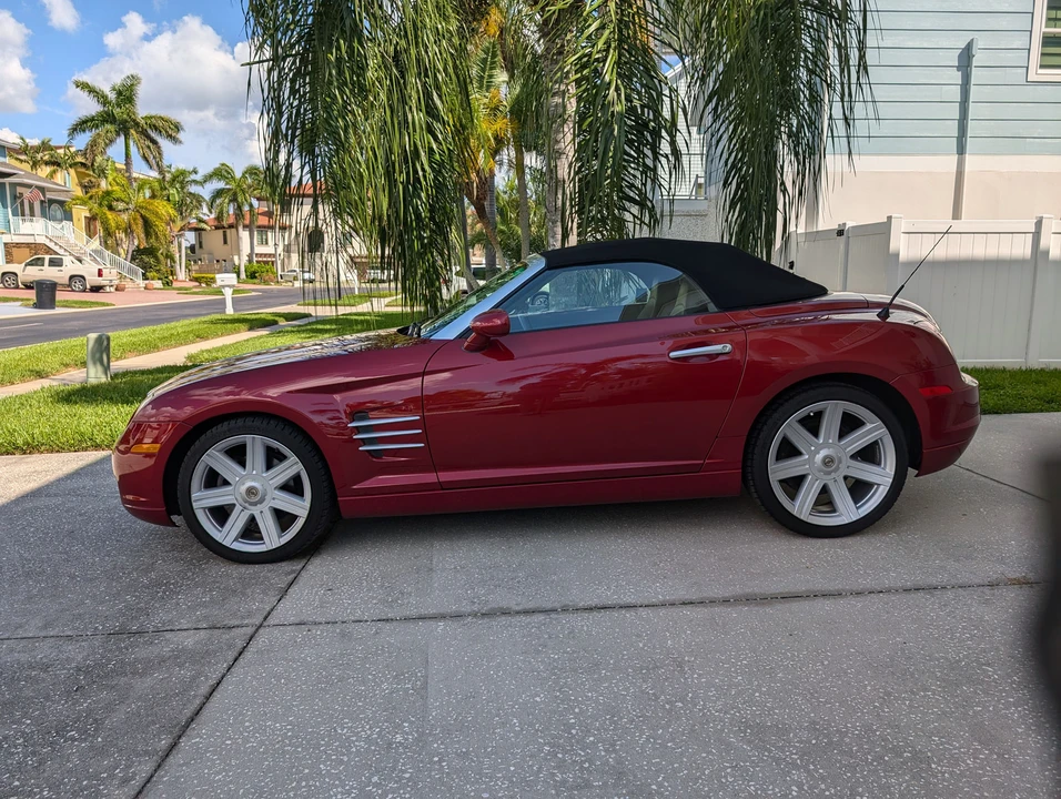 2005 Chrysler Crossfire - Image 13 of 31