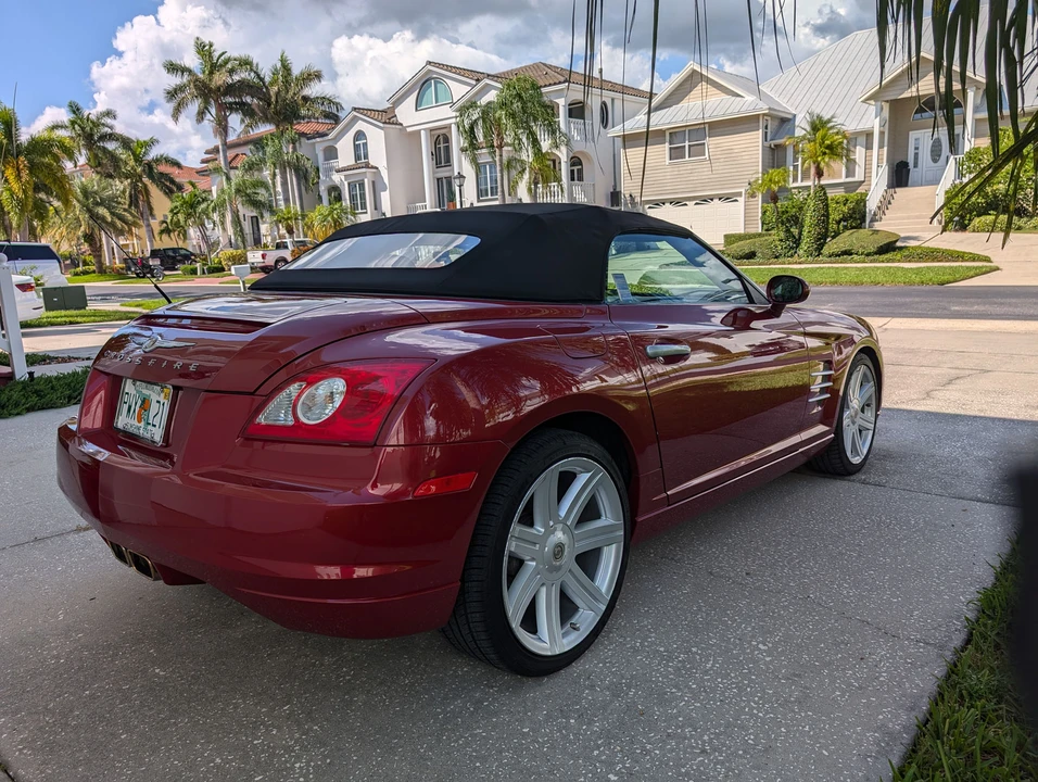 2005 Chrysler Crossfire - Image 16 of 31