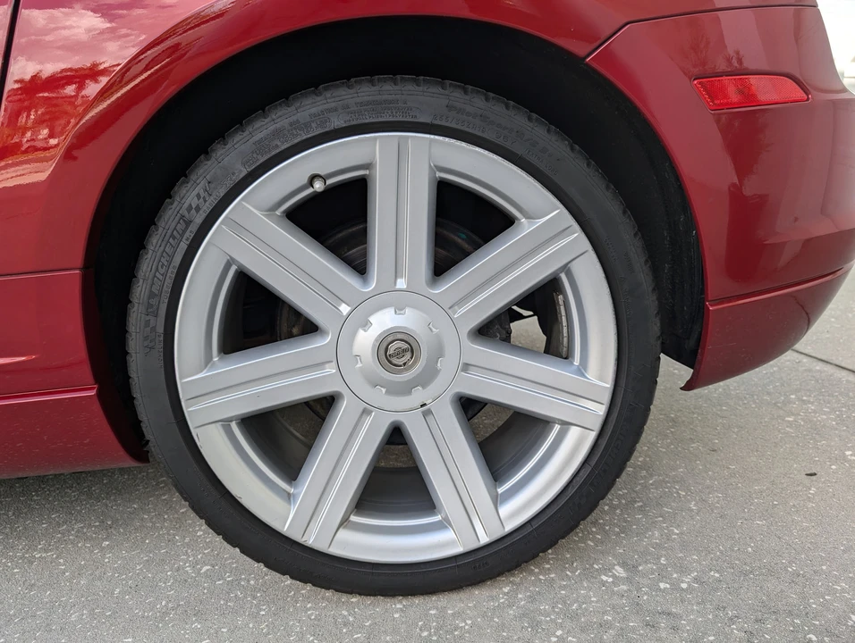 2005 Chrysler Crossfire - Image 28 of 31