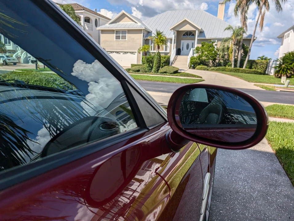 2005 Chrysler Crossfire - Image 31 of 31