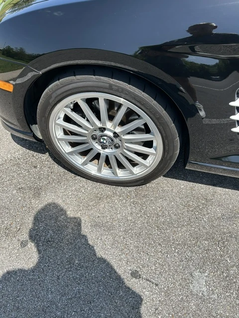 2005 Chrysler Crossfire - Image 11 of 15
