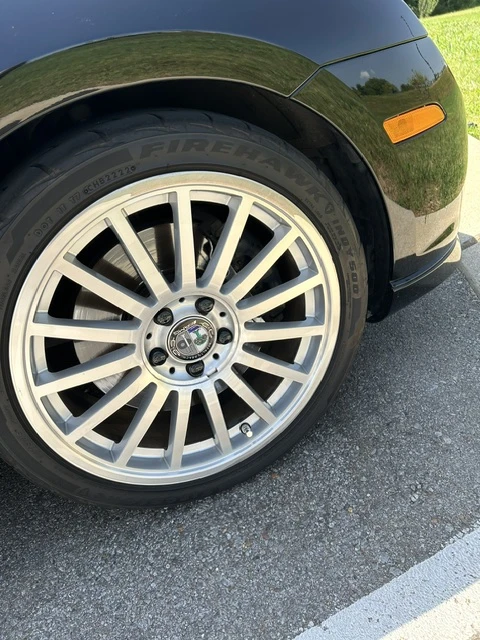 2005 Chrysler Crossfire - Image 13 of 15