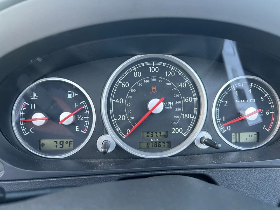 2005 Chrysler Crossfire - Image 17 of 20