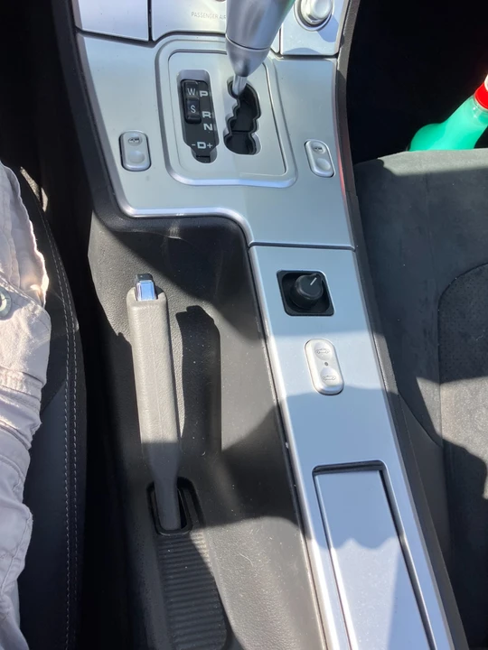 2005 Chrysler Crossfire - Image 15 of 23