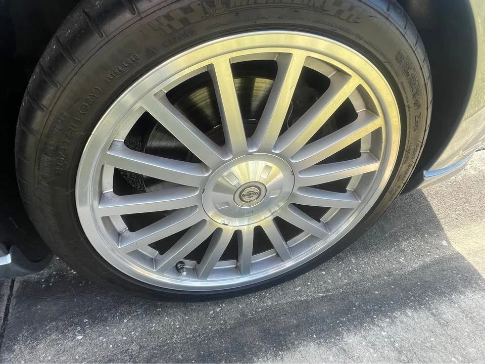2005 Chrysler Crossfire - Image 20 of 23