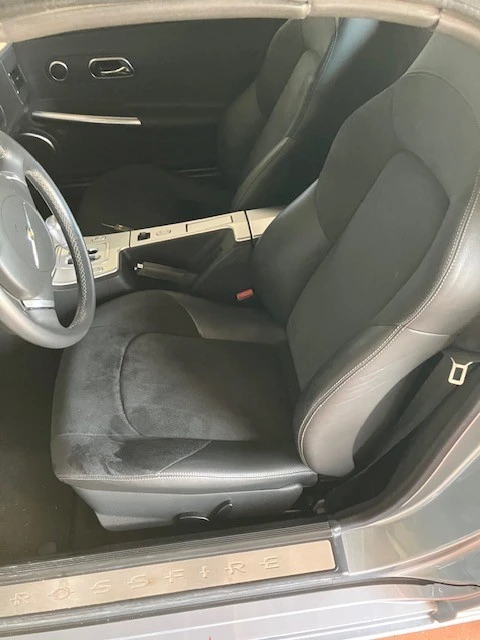 2005 Chrysler Crossfire - Image 13 of 23