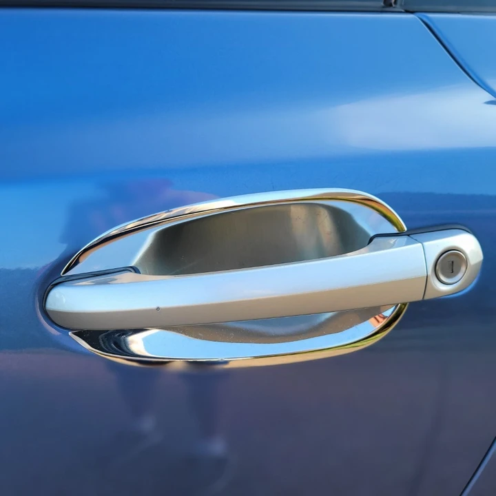 2005 Chrysler Crossfire - Image 12 of 31