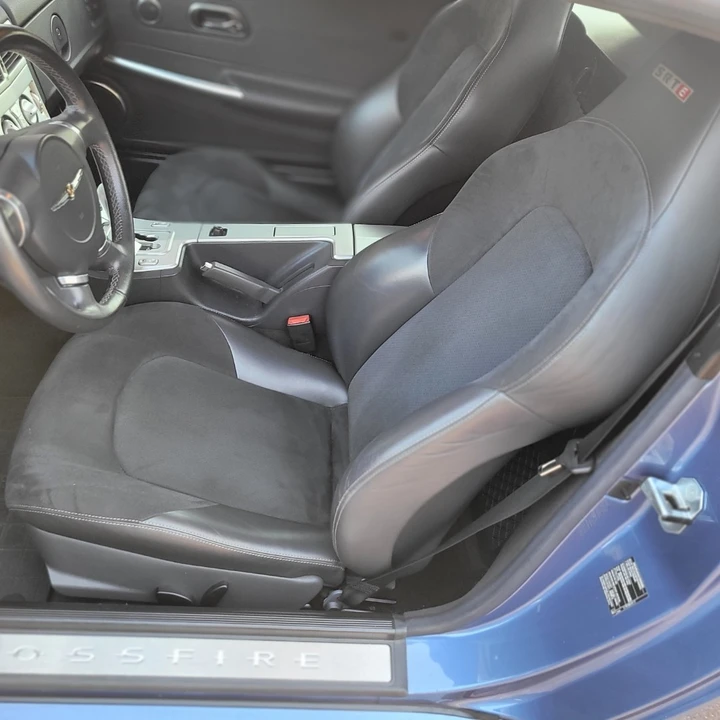 2005 Chrysler Crossfire - Image 25 of 31