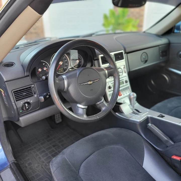 2005 Chrysler Crossfire - Image 19 of 31