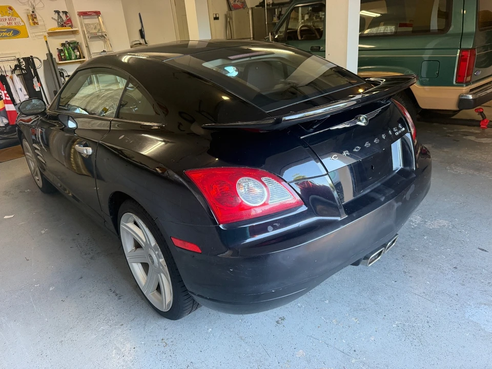 2005 Chrysler Crossfire - Image 6 of 31