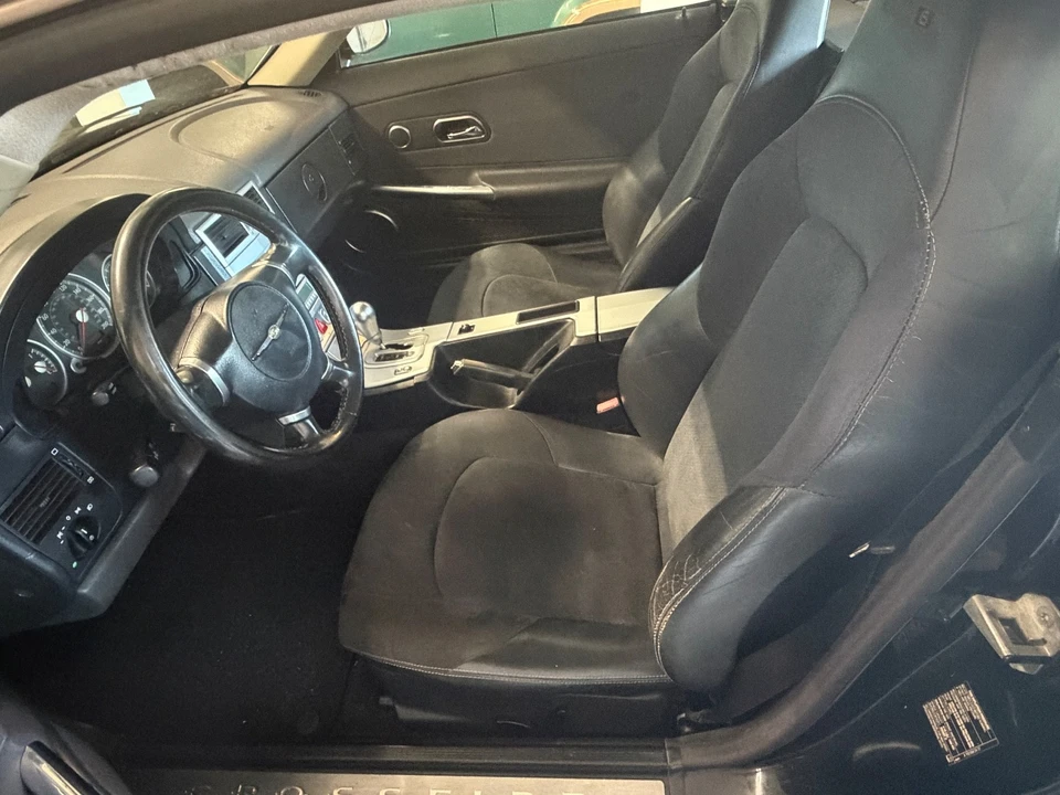 2005 Chrysler Crossfire - Image 9 of 31