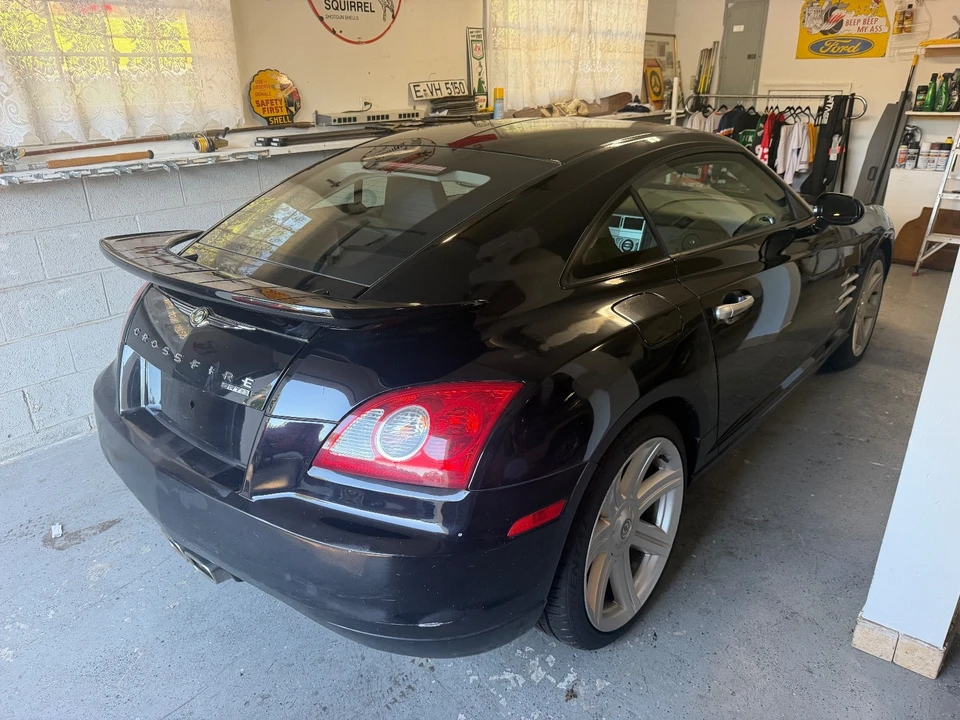 2005 Chrysler Crossfire - Image 5 of 31