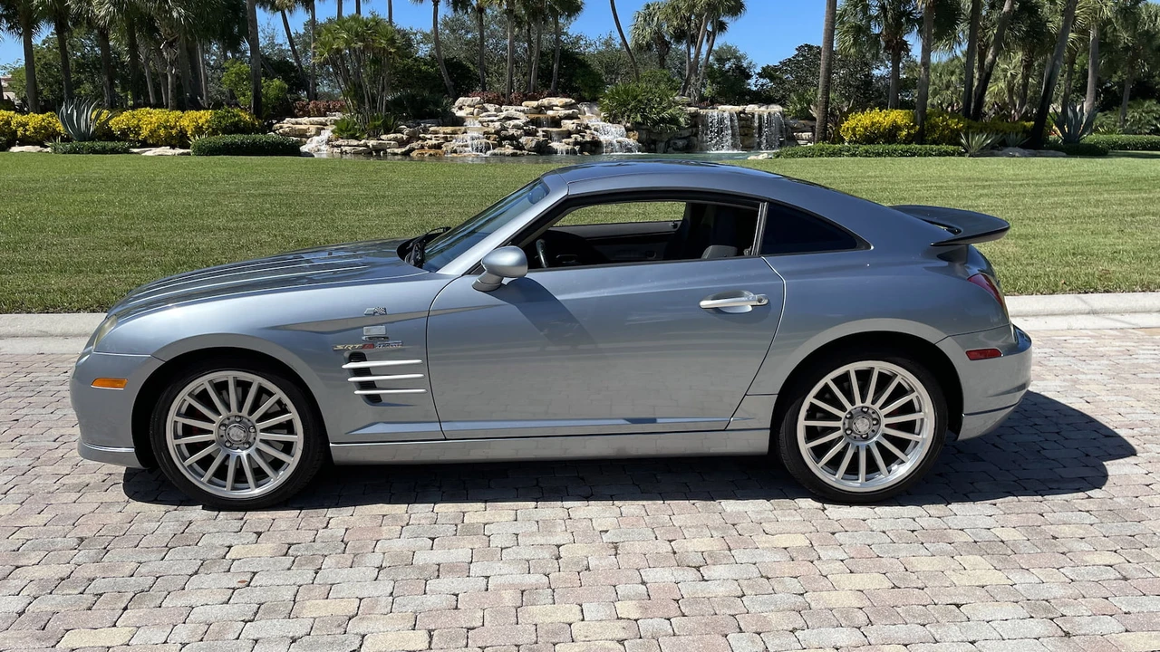 2005 Chrysler Crossfire - Image 2 of 14