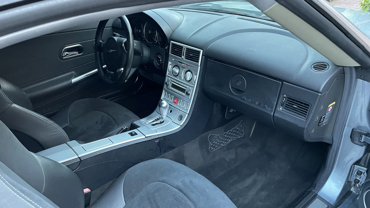 2005 Chrysler Crossfire - Image 6 of 14
