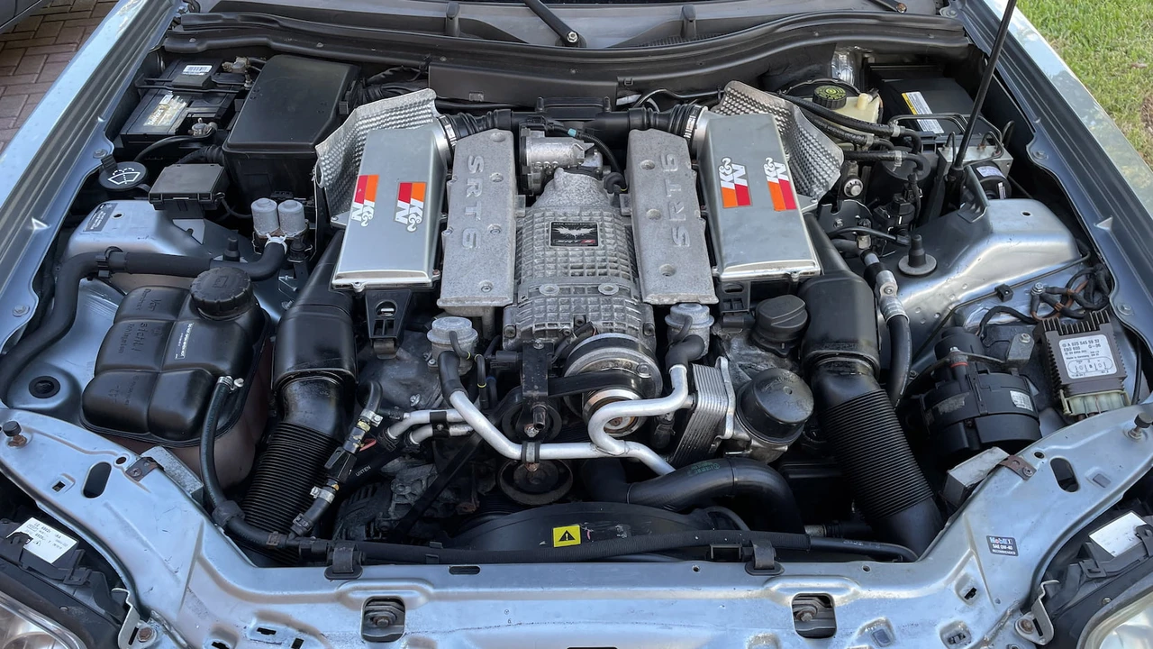 2005 Chrysler Crossfire - Image 7 of 14