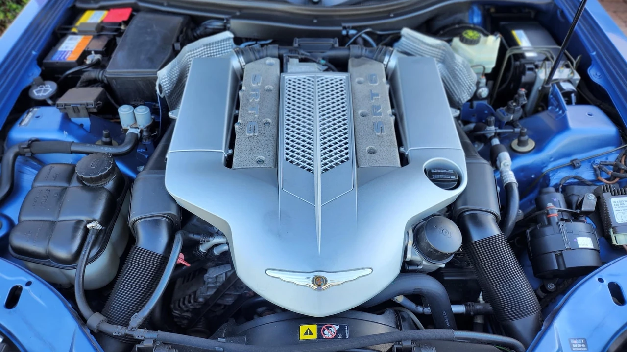 2005 Chrysler Crossfire - Image 6 of 11