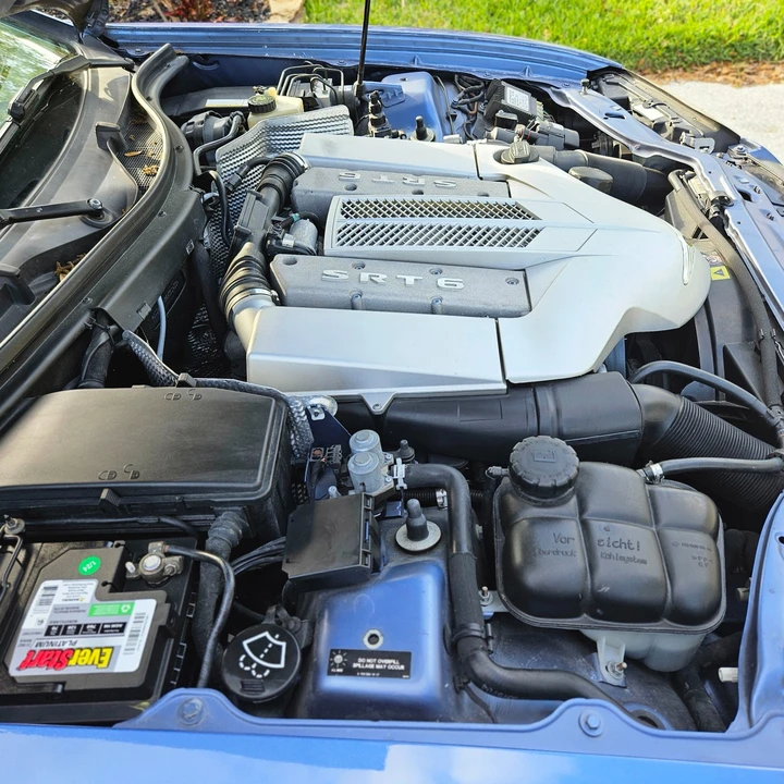 2005 Chrysler Crossfire - Image 10 of 11