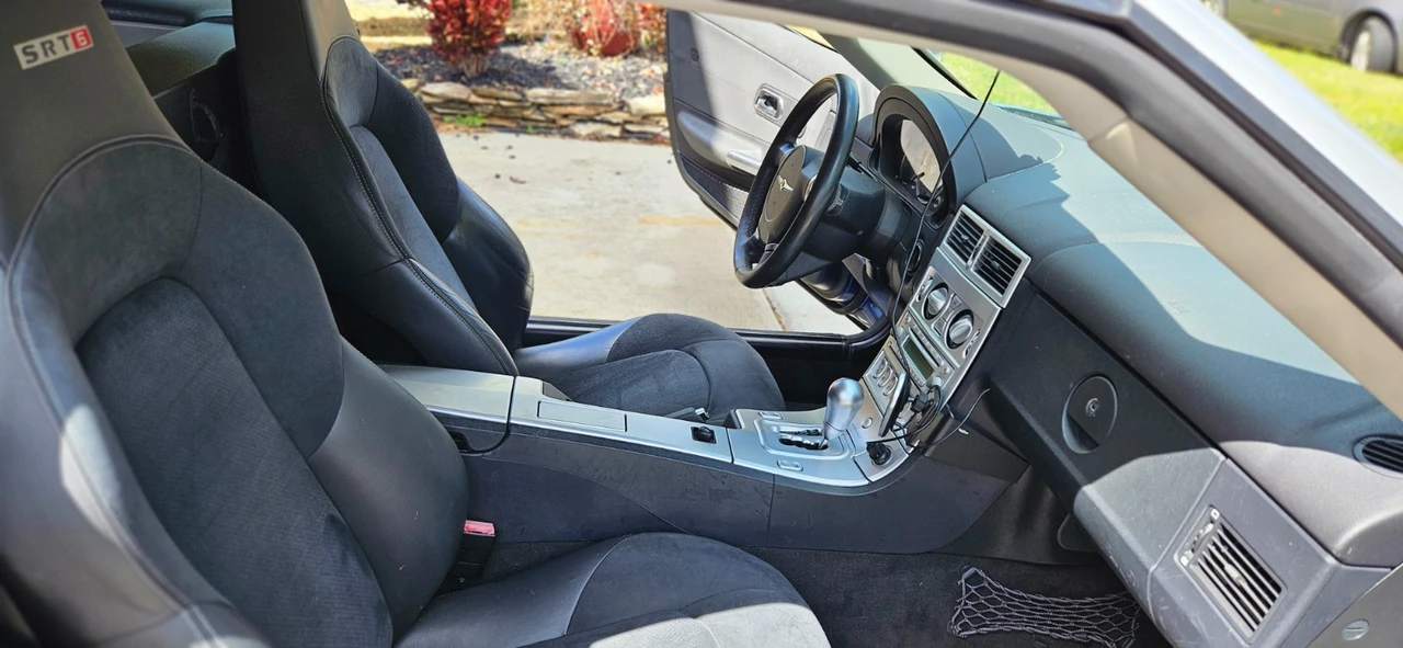 2005 Chrysler Crossfire - Image 4 of 11