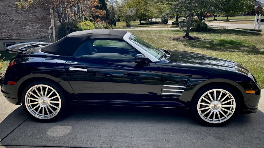 2005 Chrysler Crossfire - Image 2 of 21