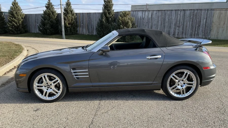 2005 Chrysler Crossfire - Image 5 of 11