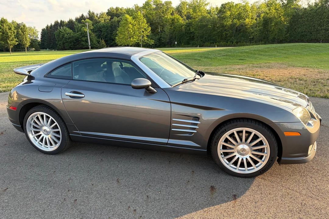 2005 Chrysler Crossfire - Image 3 of 31