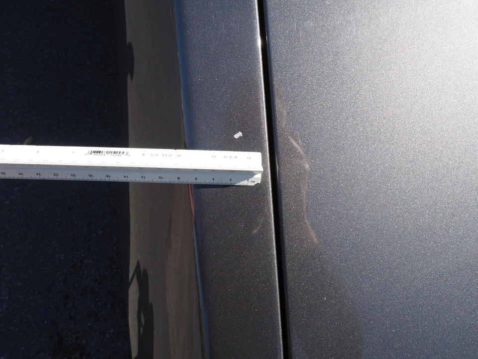 2005 Chrysler Crossfire - Image 25 of 31
