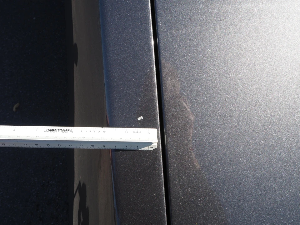 2005 Chrysler Crossfire - Image 24 of 31