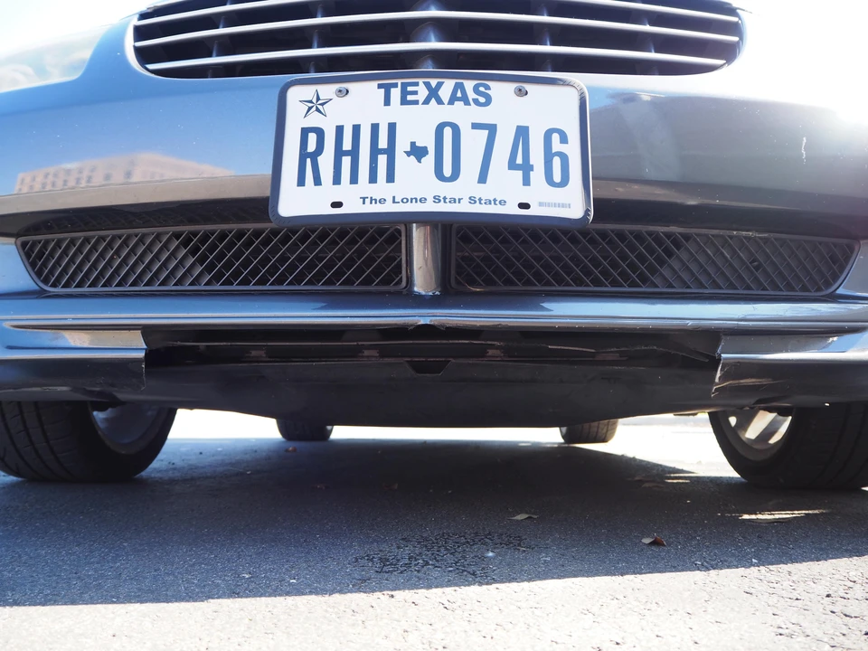 2005 Chrysler Crossfire - Image 15 of 31