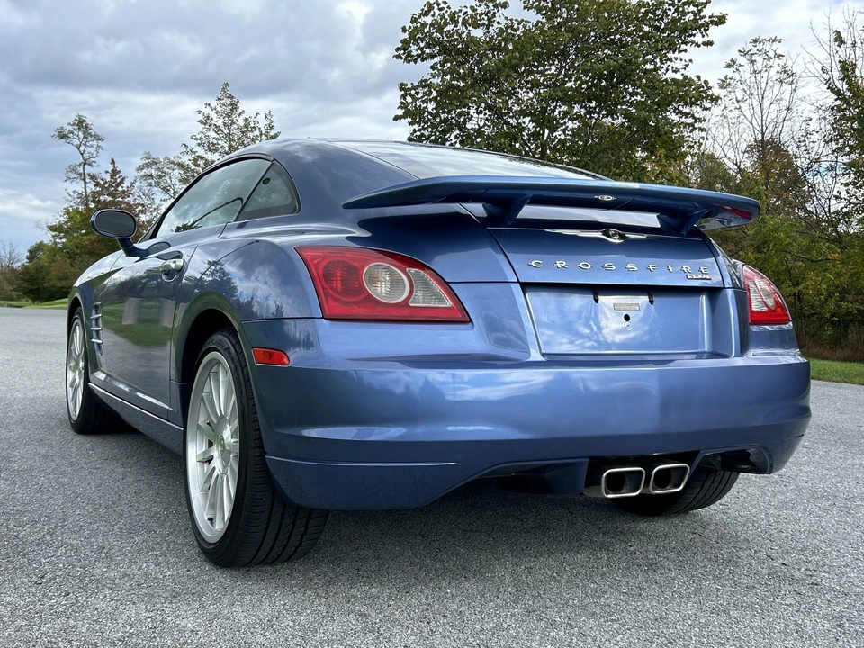 2005 Chrysler Crossfire - Image 27 of 31