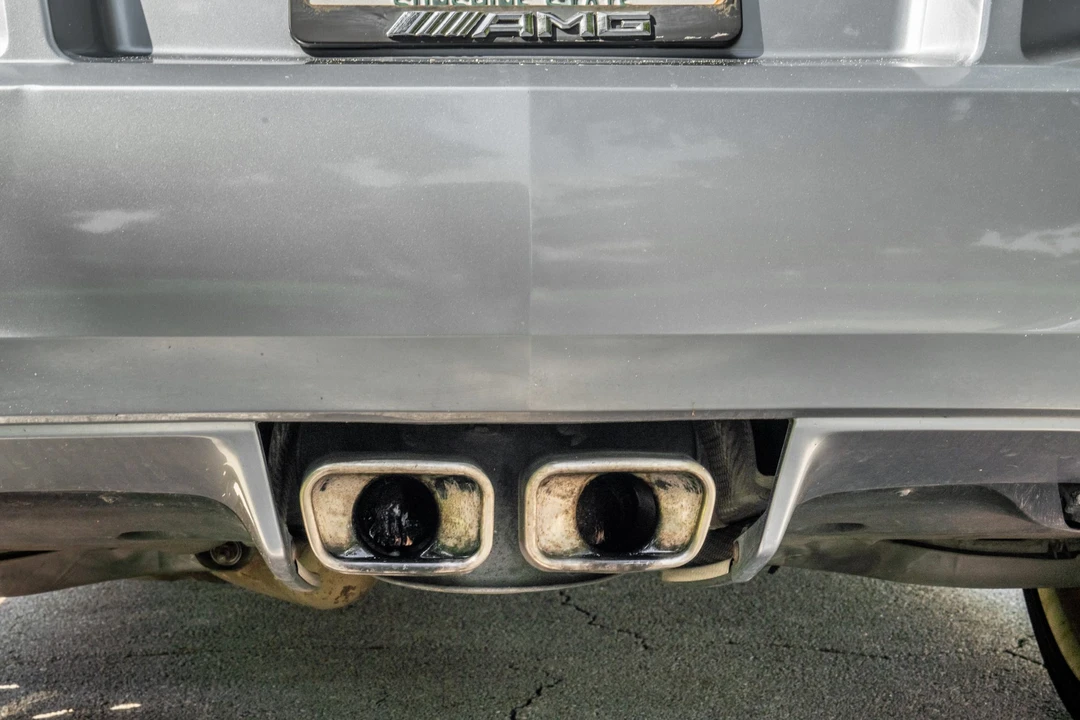 2005 Chrysler Crossfire - Image 25 of 31