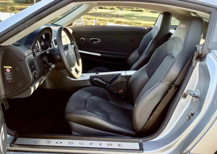 2005 Chrysler Crossfire - Image 19 of 29