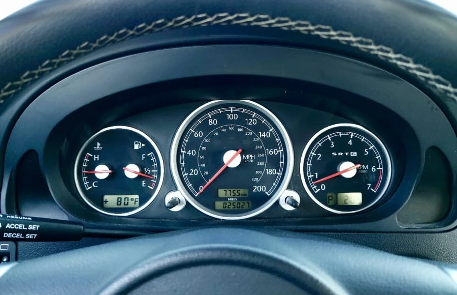 2005 Chrysler Crossfire - Image 24 of 29